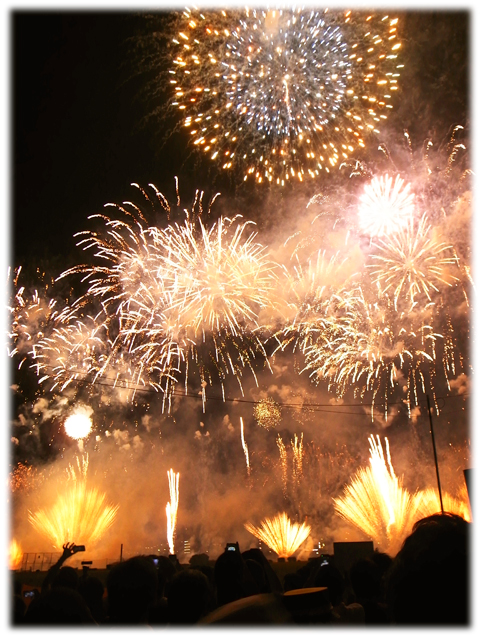 130820_Fireworks_hutakotamagawa-02.jpg