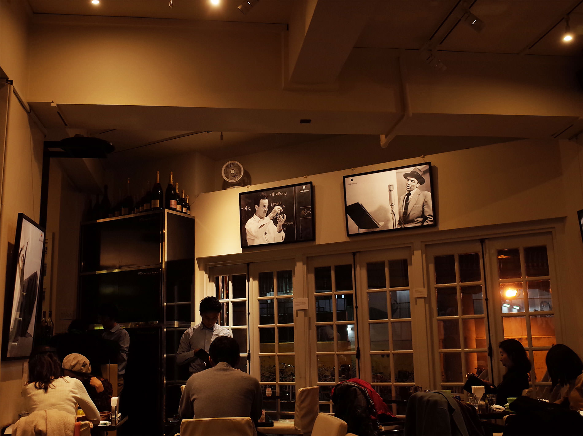 Fire King Cafe / 代々木 ファイヤーキングカフェ