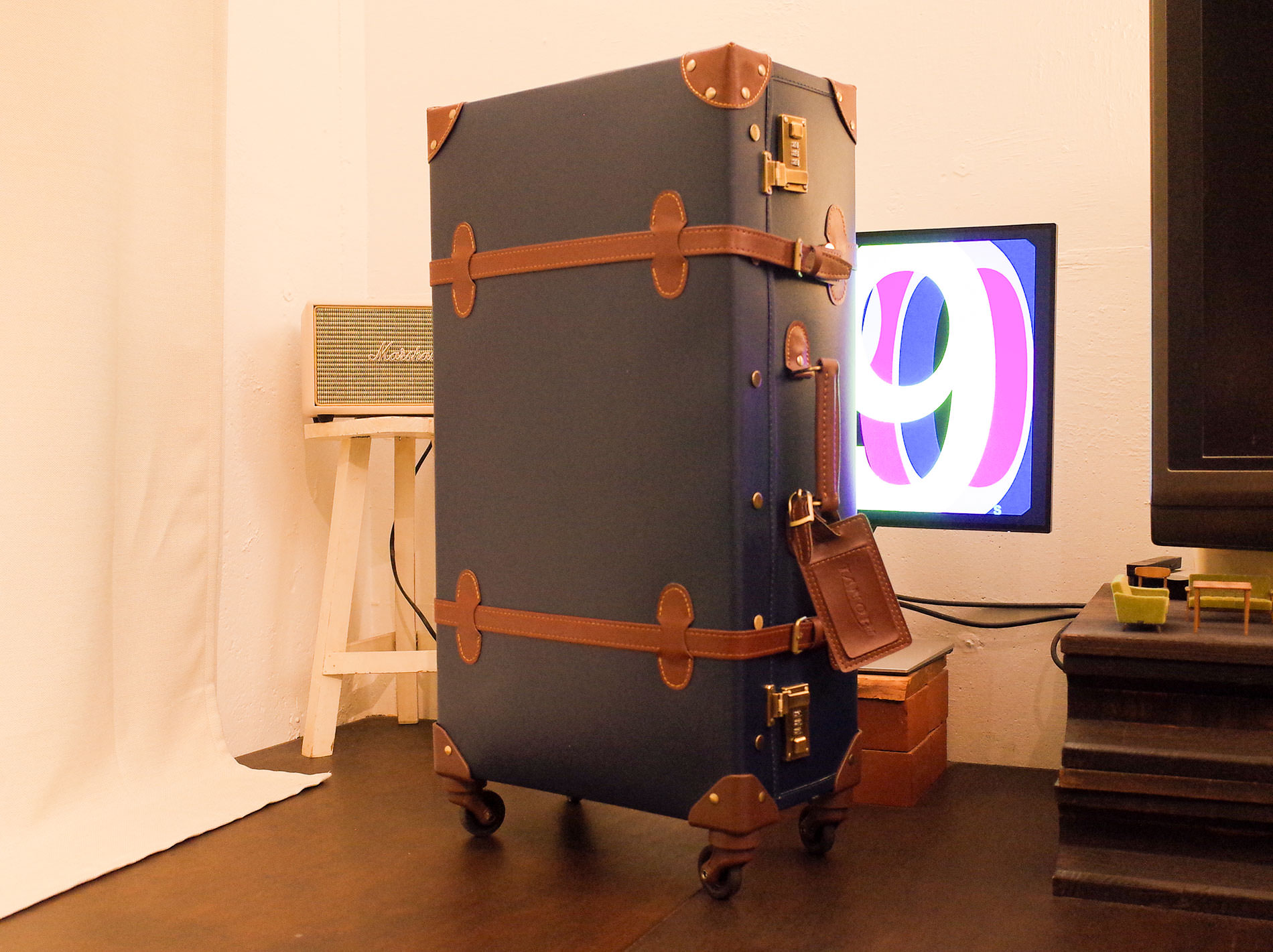 クラシックなスーツケース / トランクケース | Classic suitcases / Trunk cases 2023 